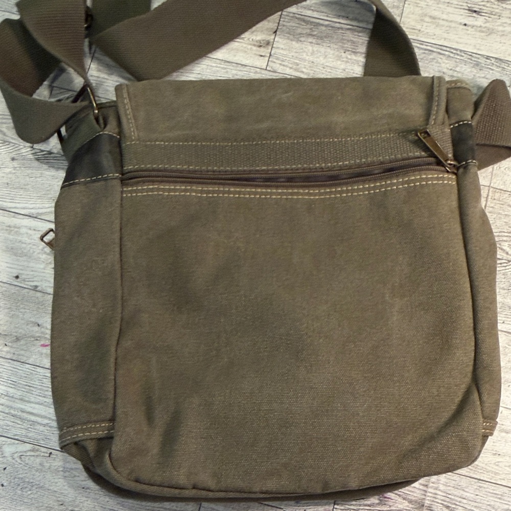 It’s Feasible Canvas Messenger Bag in Olive Green - womens - Picture 3 of 5